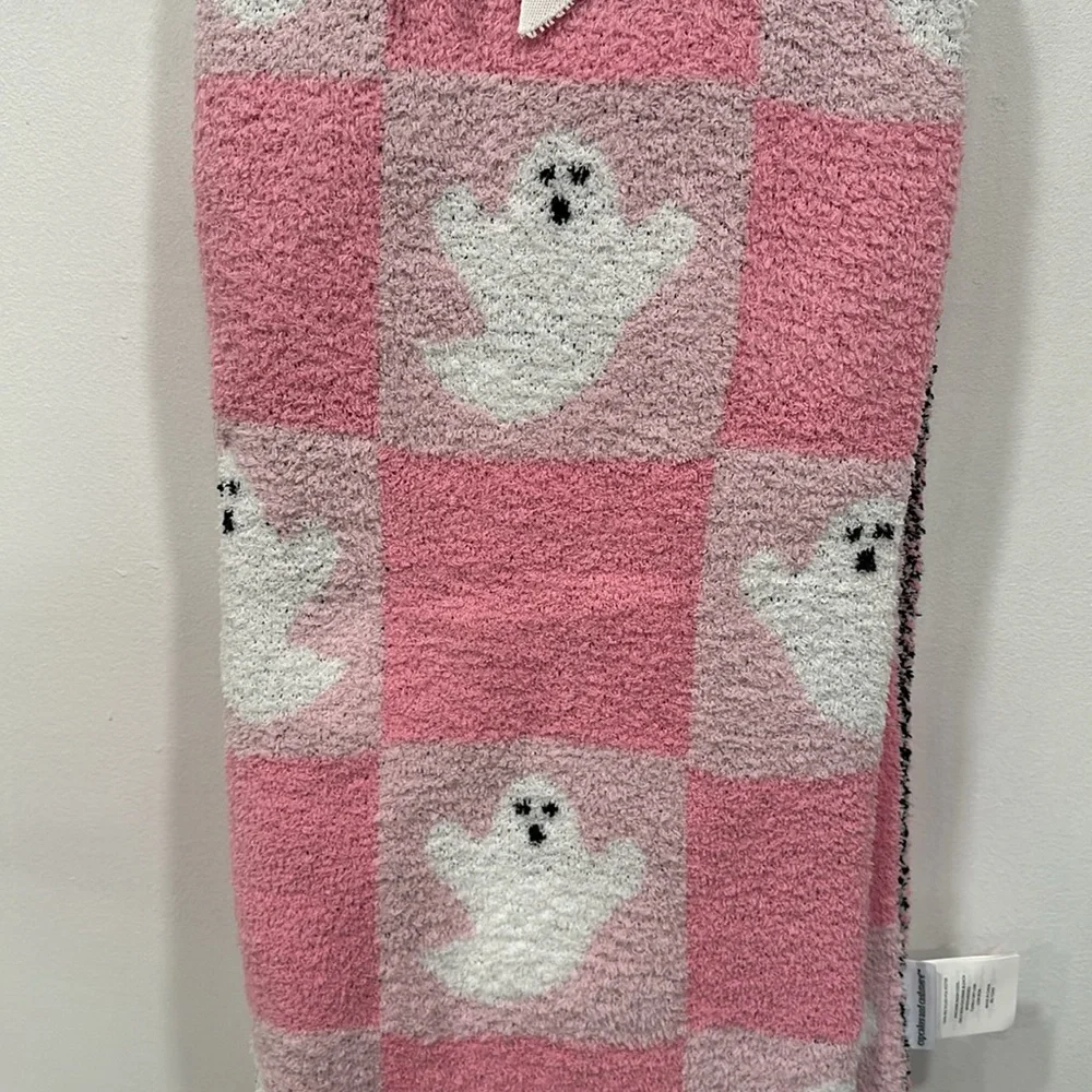 Cupcakes and Cashmere Pink Ghost Oversized THROW 50”x70” Viral TikTok BLANKET